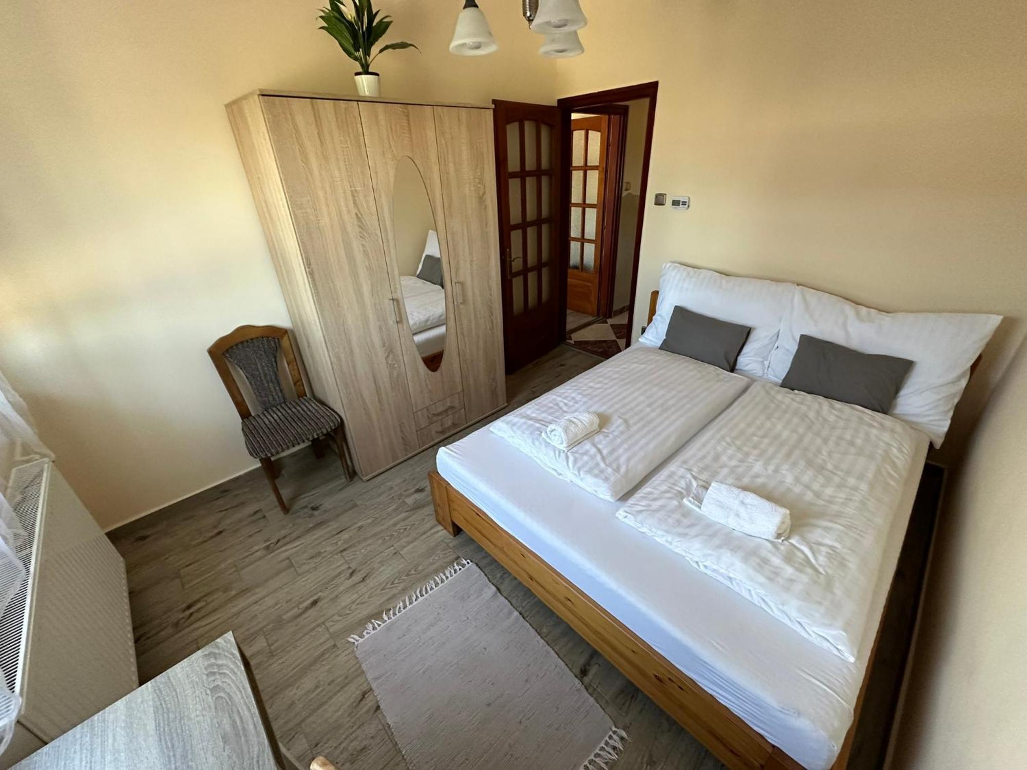 Siofok Apartman מראה חיצוני תמונה